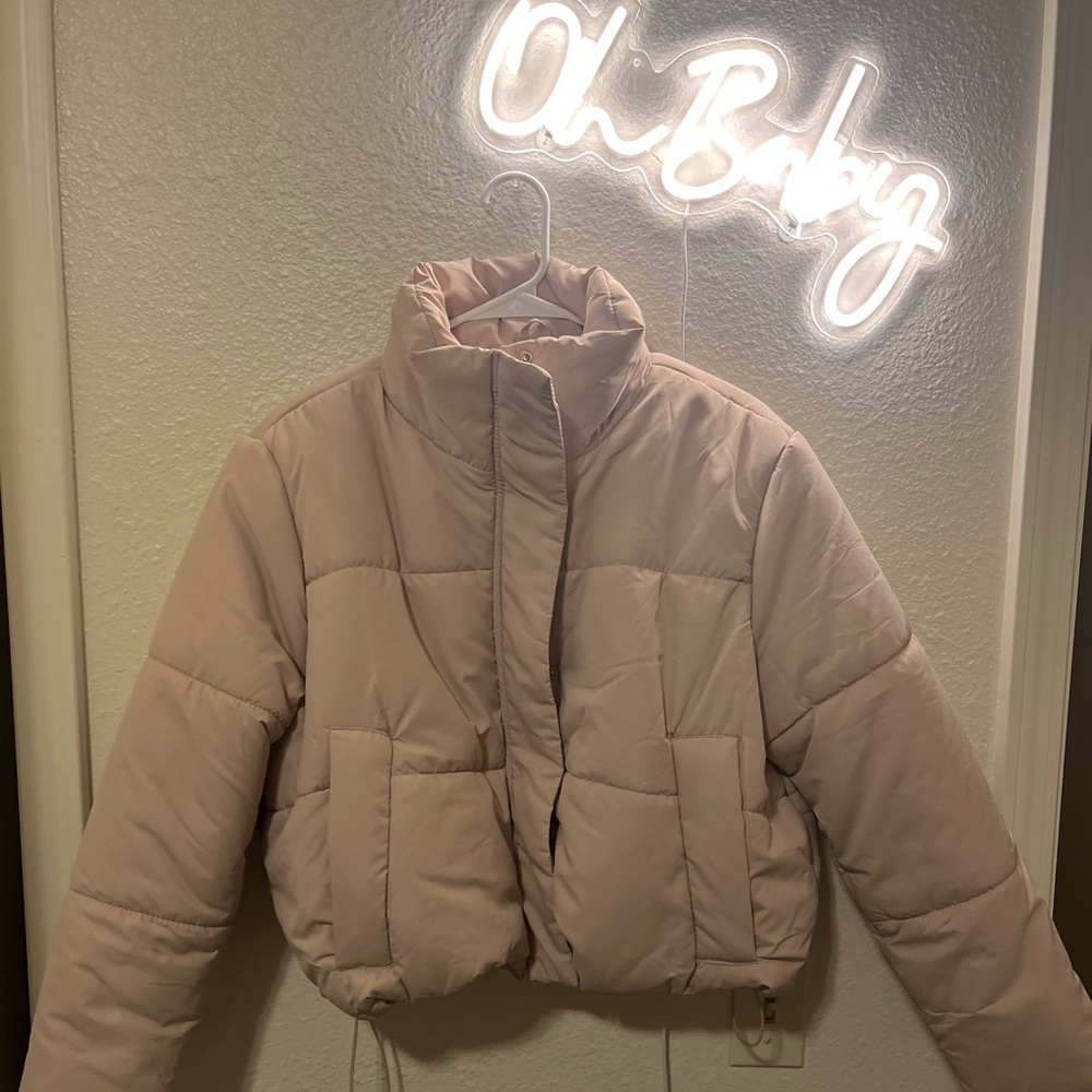 Cropped puffer!